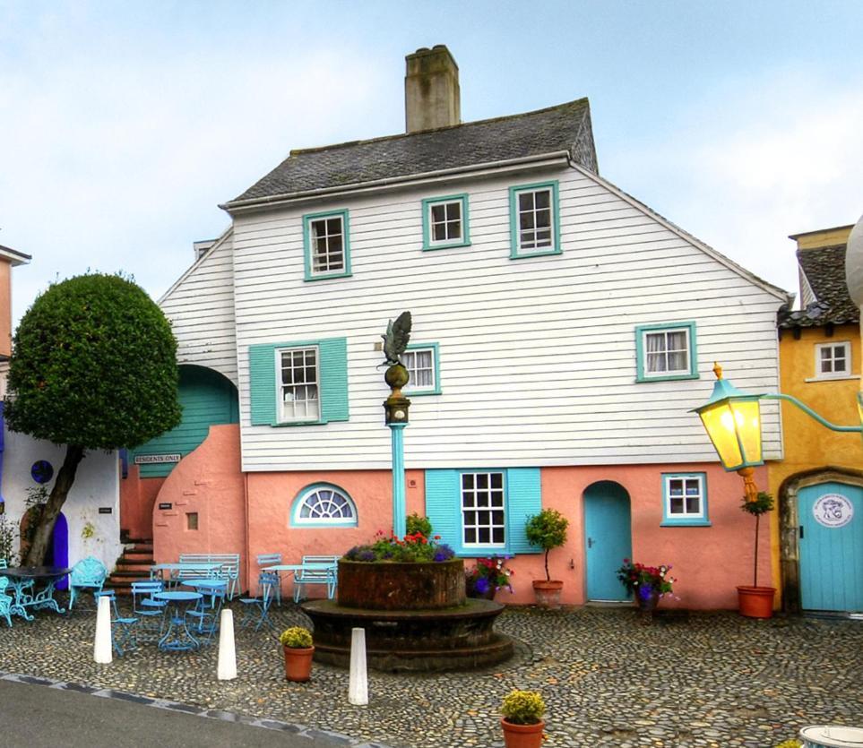 Portmeirion Village & Castell Deudraeth Porthmadog Exterior foto